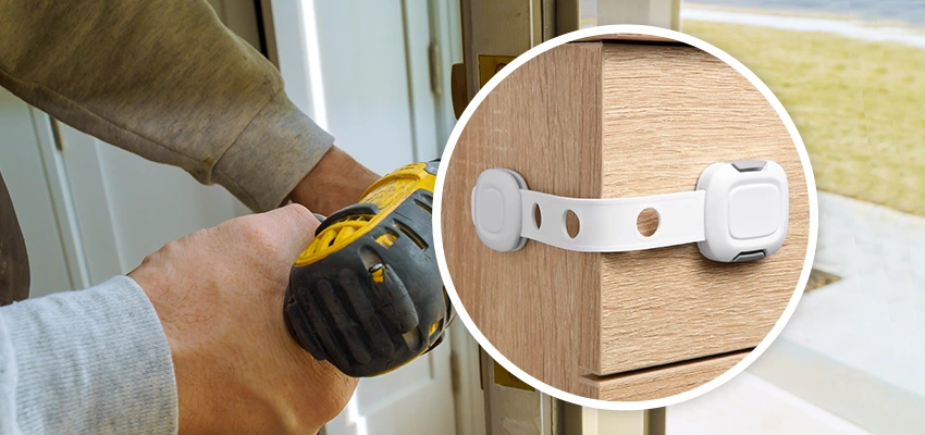 Childproof Sliding Door Locks in Good Hope, CA